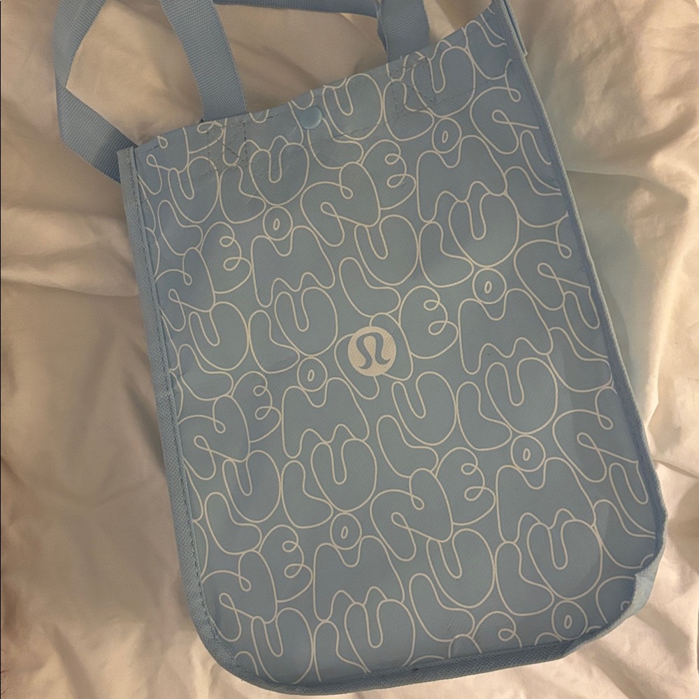 4 x Lululemon totes